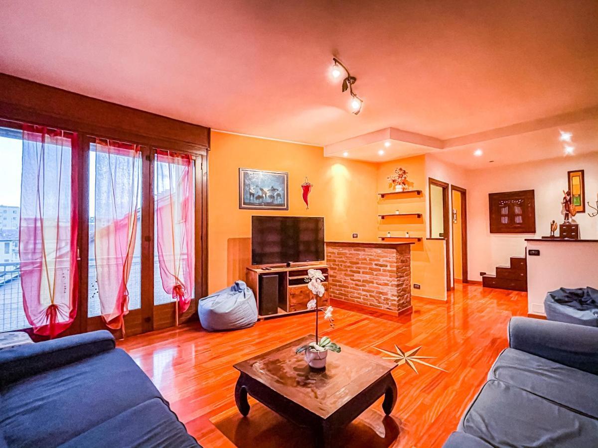 Myhouse Inn Racconigi - Affitti Brevi Italia トリノ エクステリア 写真